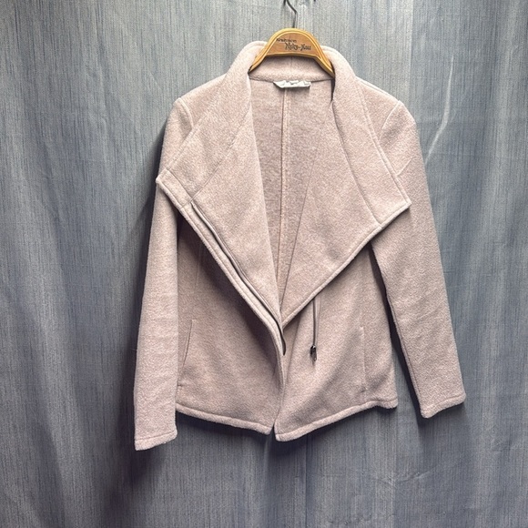 🇺🇸 BB Dakota Elegant Cream Sweater size XS - Picture 9 of 9